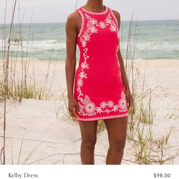 avara Dresses & Skirts - Red Floral Mini Dress